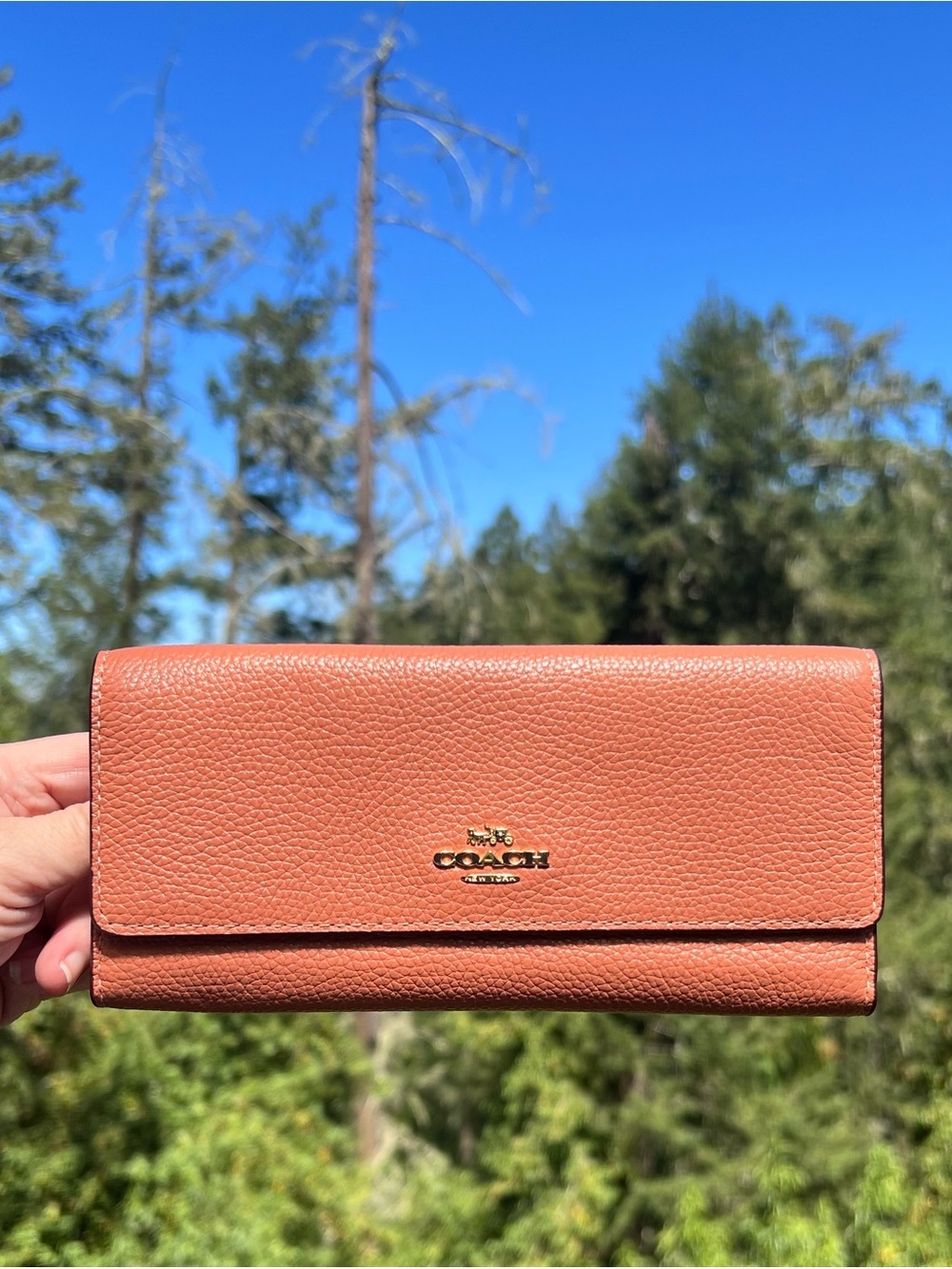 COACH VINTAGE Trifold Wallet Peach Pebble Leather with Gold Hardware AUTHENTIC